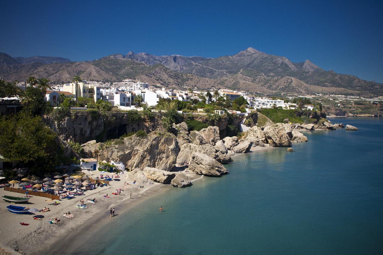 Apartamentos Manuel Martin Nerja Ngoại thất bức ảnh